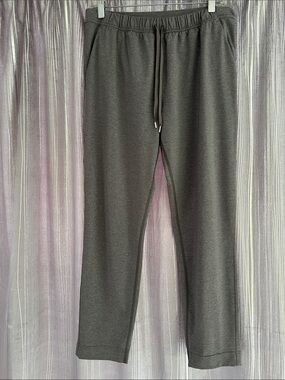 Lululemon Tapered-Leg Mid-Rise Pant Luxtreme  SIZE 8